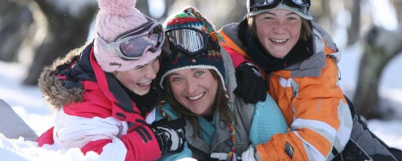 Aus Family Snow